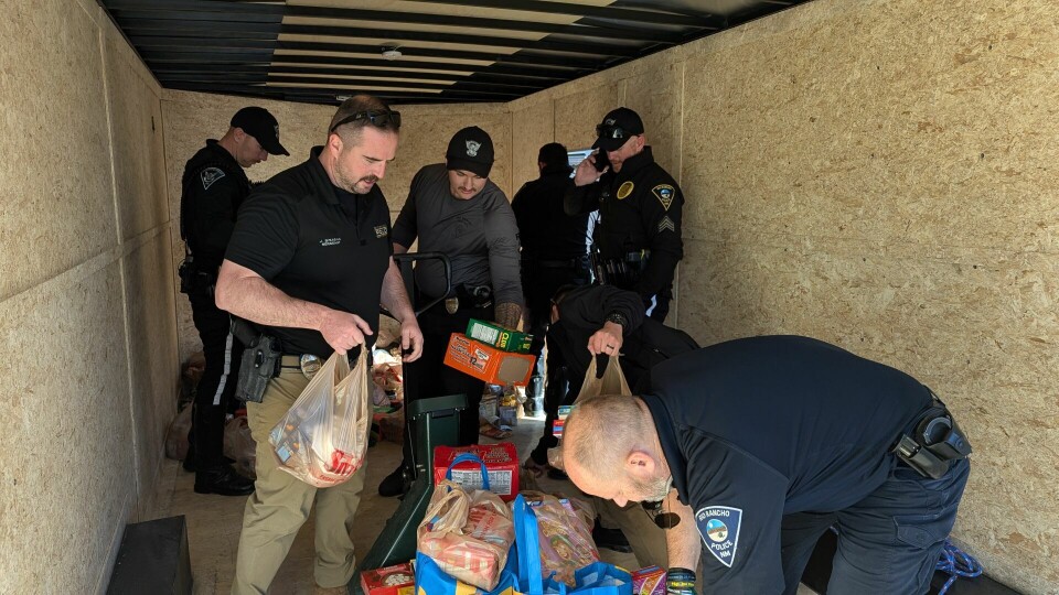 Rrpd Project RRPD delivers tons of food to local food pantries | Rio Rancho ...