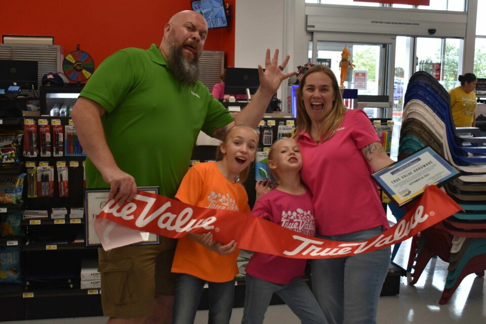 True Value cuts ribbon; two-time Super Bowl Champ in attendance | Rio ...