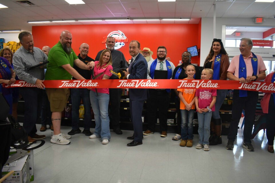 True Value cuts ribbon; two-time Super Bowl Champ in attendance | Rio ...