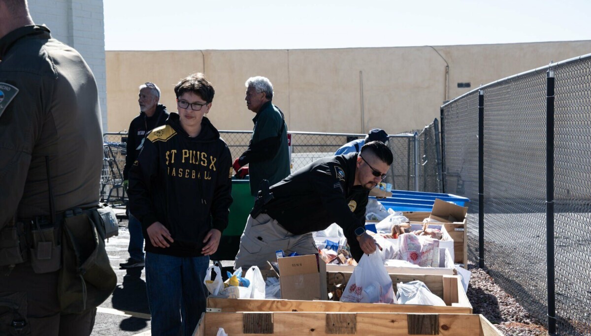 Rrpd Project In blue with food: RRPD delivers tons of goods to local pantries | News ...