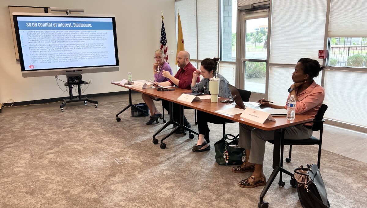 New Rio Rancho ethics panel reviews code of conduct