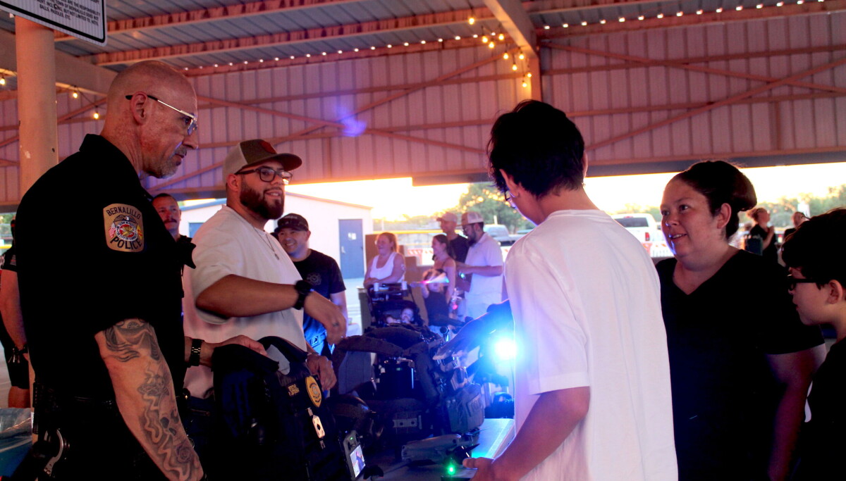 Bernalillo families flock to National Night Out event