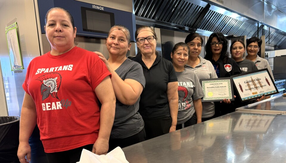 Cl Red Letters Bernalillo schools earns Golden Chile award